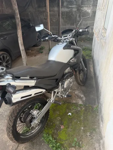 Vendo falco 400 documento em dia só transferir