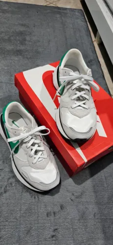 Nike Phoenix Waffle 40