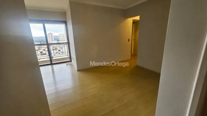 Apartamento com 3 dormitórios para alugar, 80 m² por R$ 3.108,49/mês - Vila Gabriel - Soro