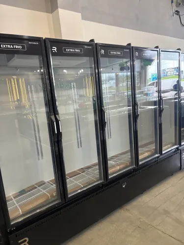 Auto serviço extra frio 5 portas