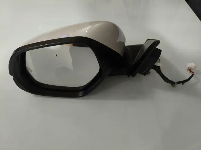 Retrovisor hrv 2020