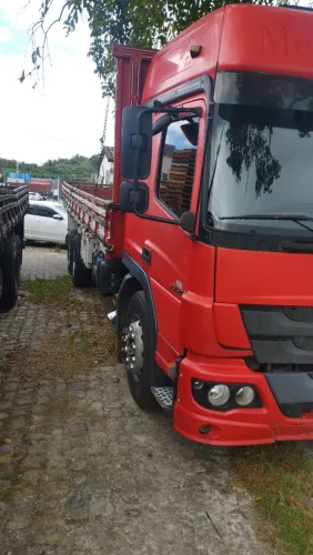 Vende se atego 2426