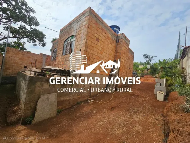 Oportunidade! Terreno Com Construção 360 m² em Mateus Leme!
