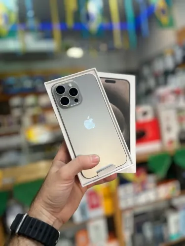 iPhone 15 Pro Max 256g Titânio Natural 