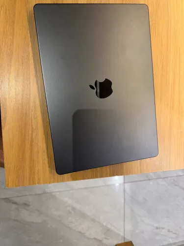 MacBook Pro M5