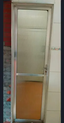 Porta de alumínio 250 reais
