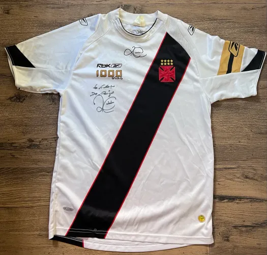 Camisa Vasco autografada pelo Romário 