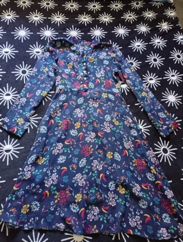 Vestido estampado com manga longa