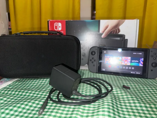 Nintendo Switch V1 Desbloqueado Cartão 64Gb