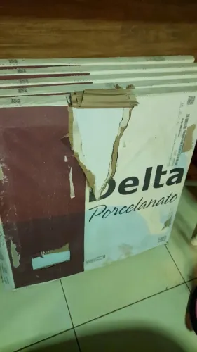 Porcelanato Delta Off Whit Polido
