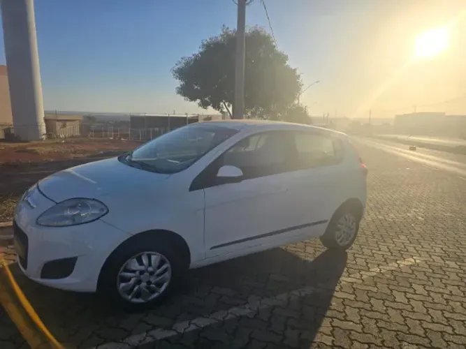 Fiat Palio Attractive 1.0 EVO Fire Flex 8V 5P 2015