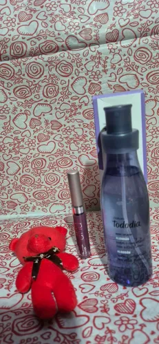 Body splash,gloss labial UNA,chaveiro urso