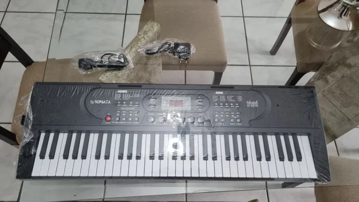 Teclado Sonata Lacrado Novo