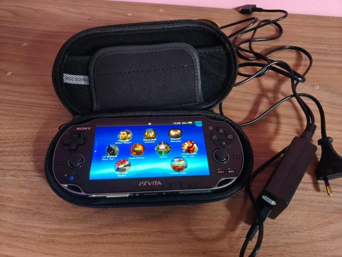 Ps vita com cartão 256 gb