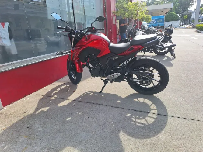 YAMYAMAHA FAZER 250 CC 2025 NOVÍSSIMA