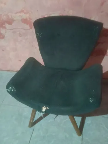 Vende - se 2 poltronas