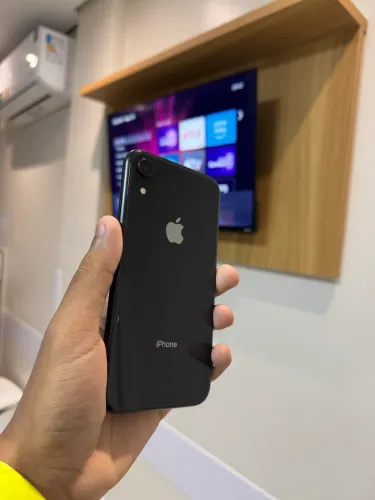 IPHONE XR COR EXCLUSIVA PRETO BRILHANTE 