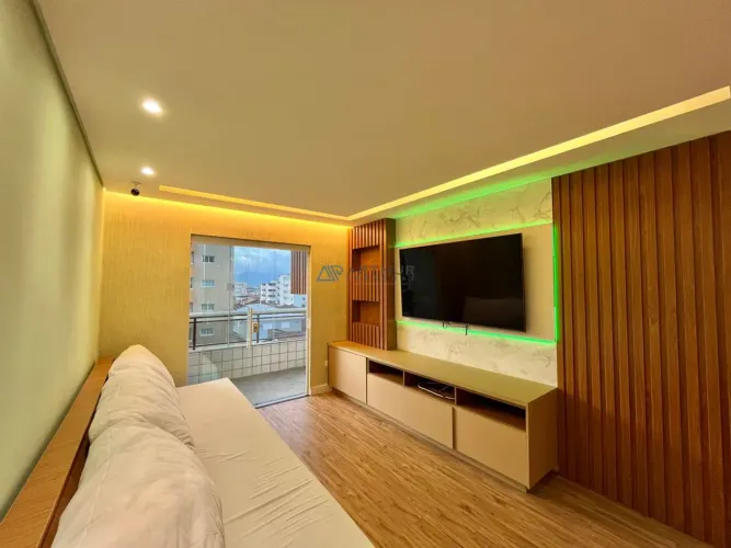 Apartamento Mobiliado à Venda em Praia Grande com 3 quartos, 2 banheiros, 1 vaga