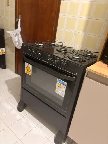 Fogão 5 bocas em bom estado