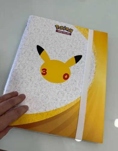 Fichário 30 anos Pokémon