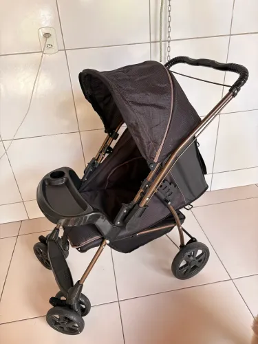 Vendo carrinho de bebê e bebê conforto Galzerano 