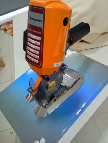 Máquina de corte de tecido 