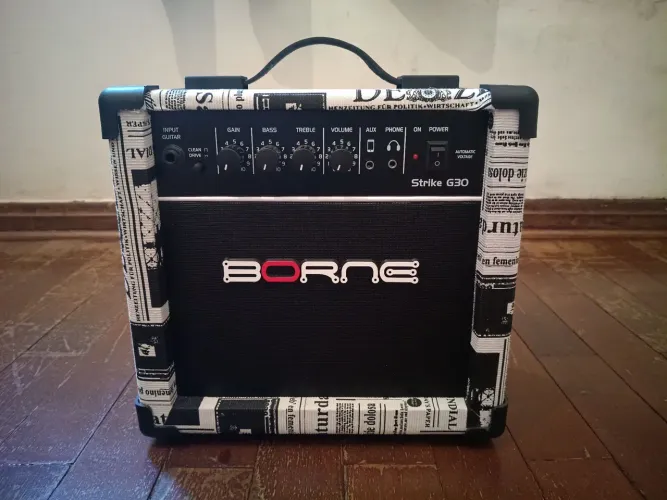 Amplificador Borne Strike G30 Guitarra 15w Jornal