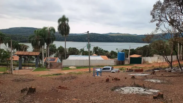 Terreno á venda próximo a represa na cidade de Ibiúna/SP.