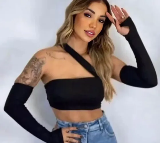 Cropped Jessie Feminino - Versátil e Confortável 