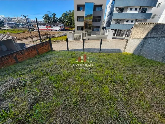 Terreno para venda com 360 m² em Areias - São José - SC