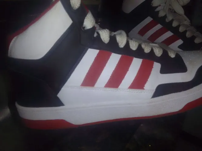 Tênis original Adidas tamanho 43