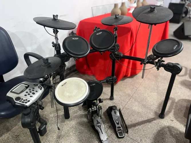 Bateria Eletrônica X-pro com pedal duplo