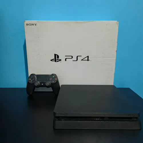 PS4 com controle original e caixa muito novo