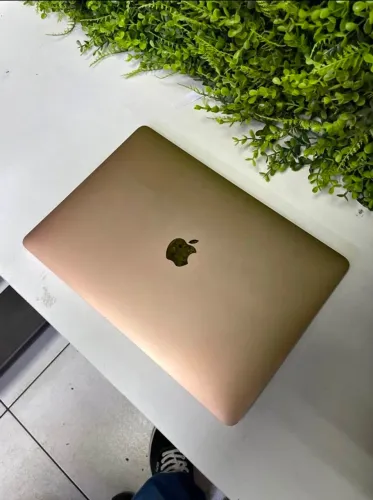 Macbook m1 256/8