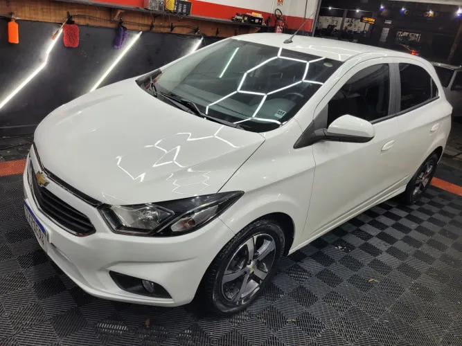 Chevrolet Onix Hatch LTZ 1.4 8V Flex Aut. 4P 2018