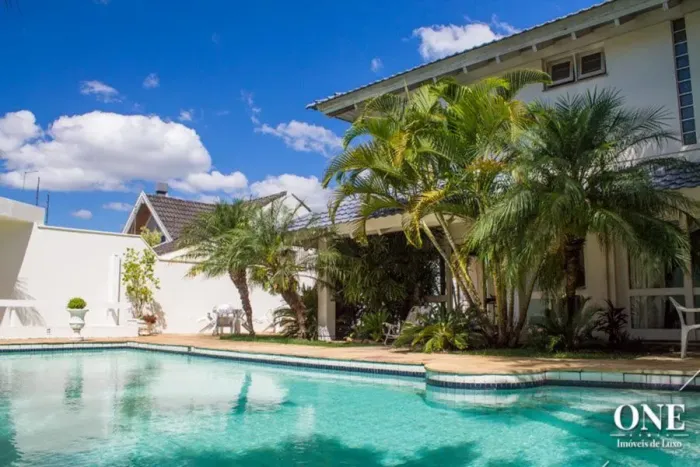 Casa 4 quartos piscina bairro Três Figueiras