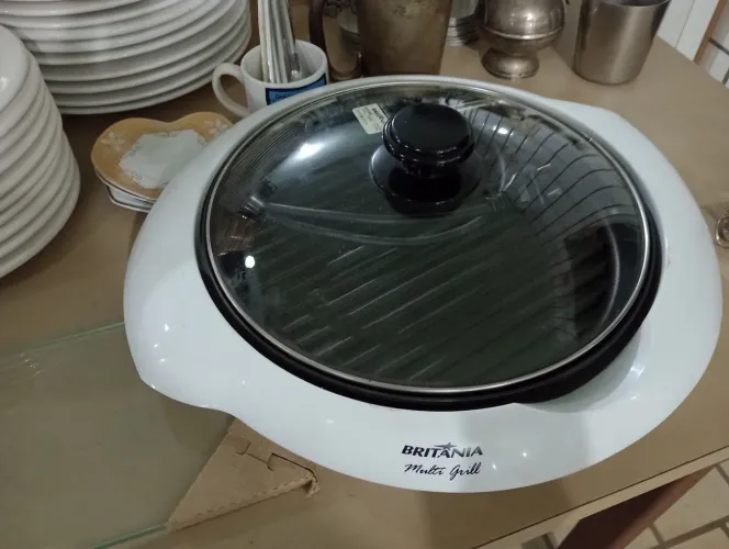 Multi Grill Redondo Britânia 127V