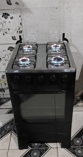 Excelente fogão Mueller top preto automático com superchama conservado tudo funcionando 