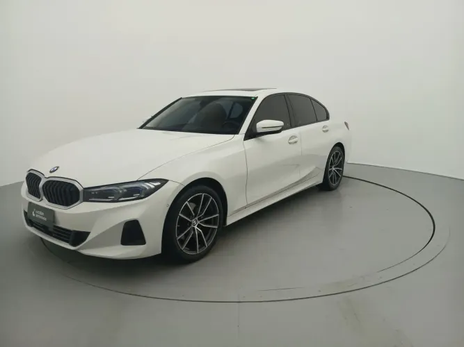 BMW 320I 320i 2024