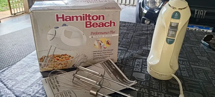 Batedeira de mso Hamilton beach