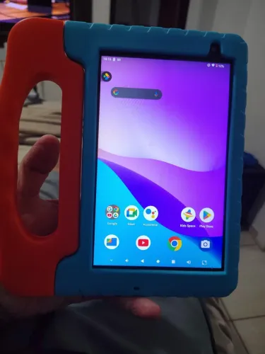 Tablet 7 polegadas excelente estado.
