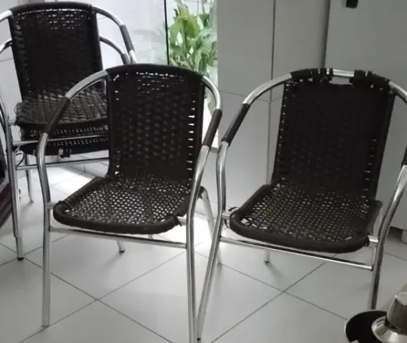 Cadeiras alumínio e vime