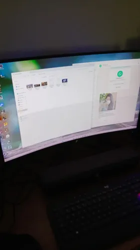 Monitor Superframe 27" 144hz com defeito