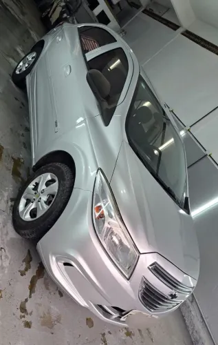 Chevrolet Onix Hatch LT 1.0 8V Flex Power Mec. 4P 2015