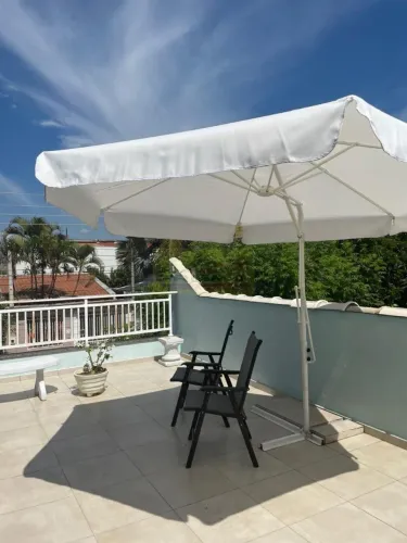 Casa à venda em Itupeva-SP, bairro Jardim Primavera: 2 quartos, 2 suítes, sala com lareira