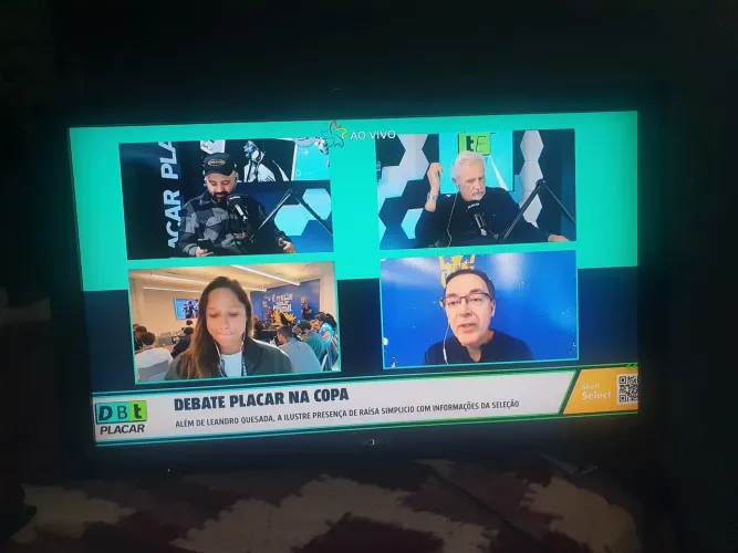 Vende-se  tv 50 polegadas  conversor digital integrado 