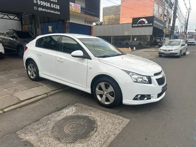 Chevrolet Cruze HB Sport LT 1.8 16V Flexp. 5P AUT 2014