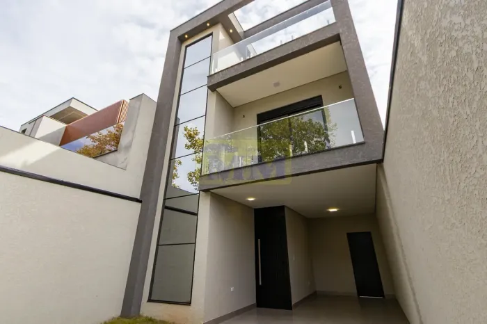 Sobrado Triplex Novo com terraço no Pineville!