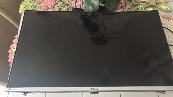 Tv para retirada de peça,tava funcionando normalmente
