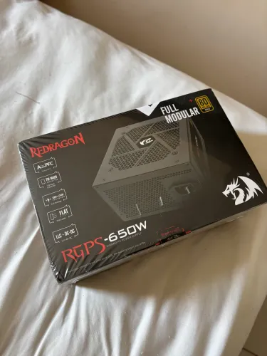 FONTE REDRAGON RGPS-650W - 650W - 80 PLUS GOLD - FULL MODULAR NOVA E LACRADA